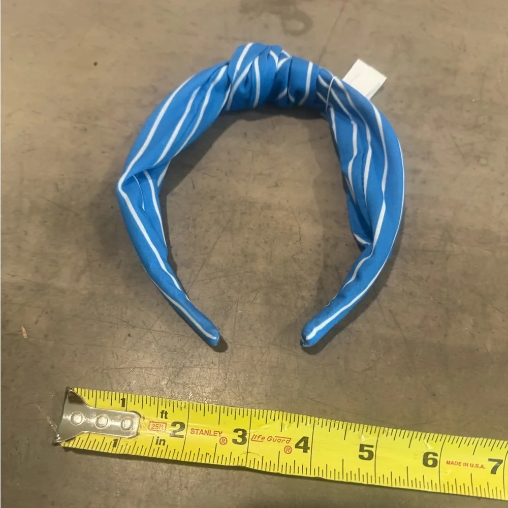 J.CREW blue & white striped 100% cotton headband- see pic for design details 🤍💙